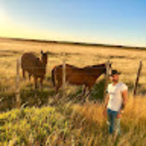 Meet your Posher, Emanuele